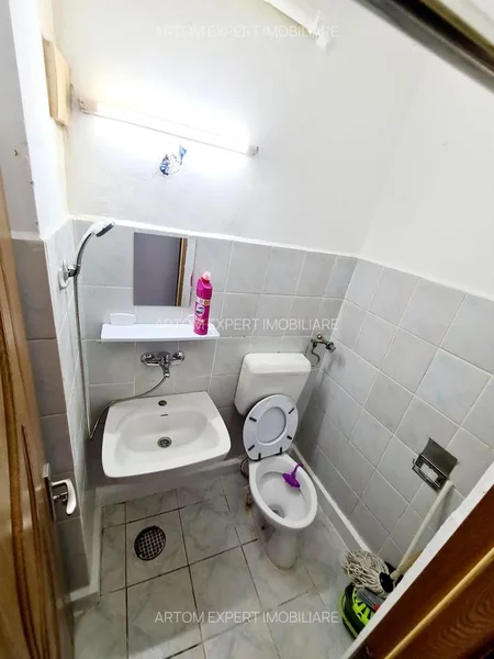 Titan, zona Postavarul, str. Tudor Ion,