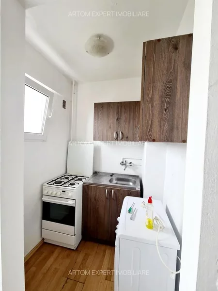 Titan, zona Postavarul, str. Tudor Ion,