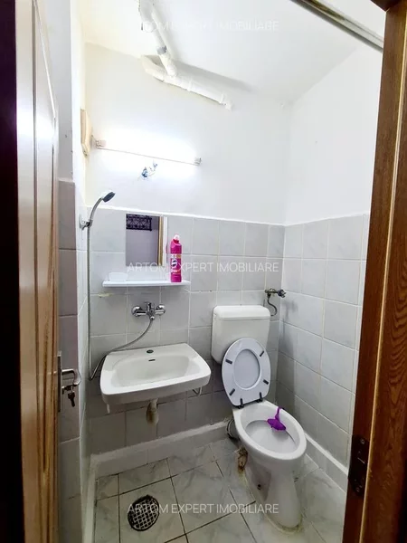 Titan, zona Postavarul, str. Tudor Ion,