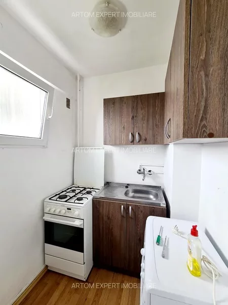 Titan, zona Postavarul, str. Tudor Ion,